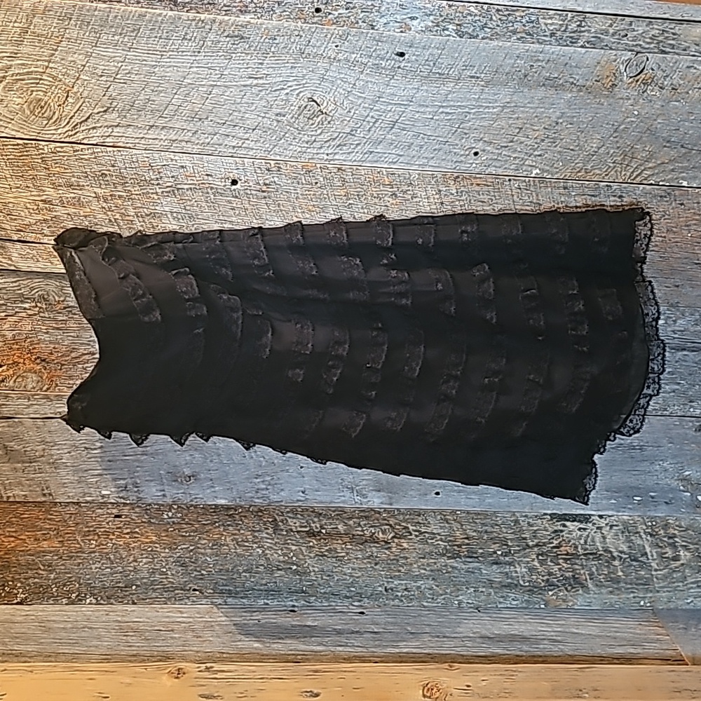 Black lace ruffled strapless dress. NWT Size L. Fits like a medium.